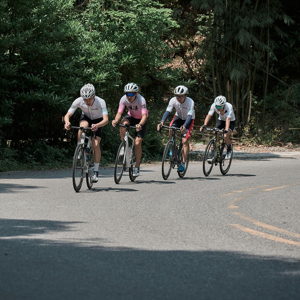 China Insights - Cyclists